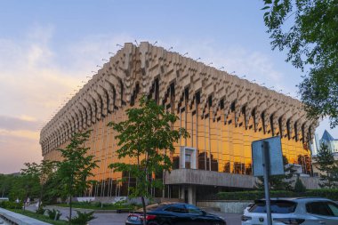 Almaty City Kazakistan 17 Mayıs 2025. Cumhuriyet Meydanı, Almaty 'deki Donanım Stüdyosu Kompleksi (ASK-2)