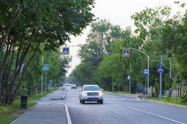 Almaty City Kazakistan 25 Mayıs 2025. Almaty 'deki Sadykov Caddesi.