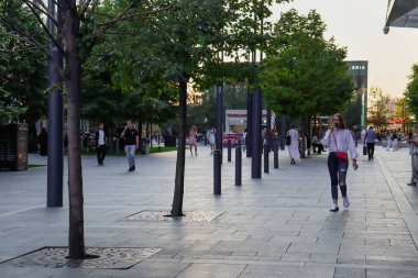 Al Farabi Bulvarı Esentai Meydanı, 13 Ağustos 2025 Almatı, Kazakistan