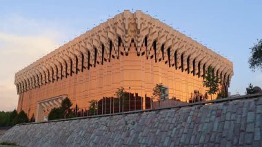 9 Nisan 2025, Medeo Shymbulak Dağı Tatil Köyü, Almaty Kazakistan