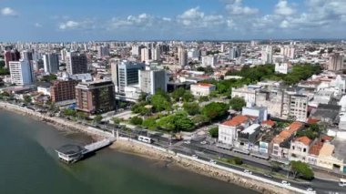 Aracaju Sergipe. Aracaju Brezilya. Cityscape Fausto Cardoso Meydanı ve Brezilya 'daki Aracaju başkenti Sergipe' deki hükümet binası ve Katedral Kilisesi. Seyahat yerleri. Brezilya Kuzeydoğu.
