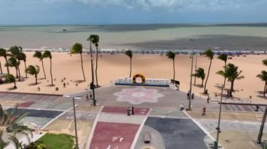 Brezilya 'nın kuzeydoğusunda Joao Pessoa Paraiba şehri. Joao Pessoa Brezilya. Şehrin turizm simgelerinin hava manzarası. Cennet manzarası. Tropik seyahat. Yaz manzarası.