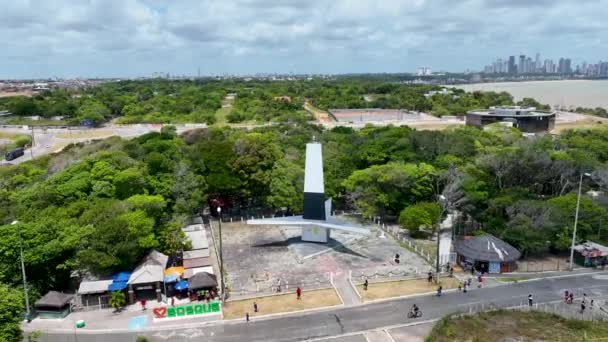 巴西东北部Joao Pessoa Paraiba的观光灯塔 Joao Pessoa巴西 城市旅游地标的空中景观 旅游景观 热带旅行 夏季风景 — 图库视频影像