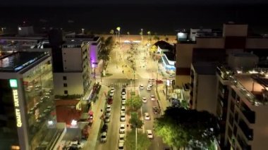 Brezilya 'nın Paraiba Eyaleti' ndeki ünlü Joao Pessoa şehrinin günbatımı manzarası. Joao Pessoa Paraiba şehir merkezinde günbatımı gökyüzü. Günbatımı şehir manzarası Joao Pessoa Brezilya.