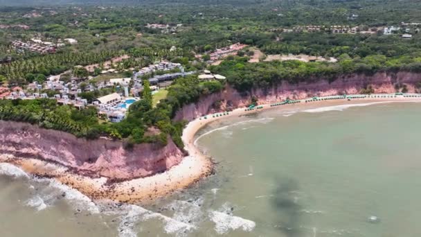 Famosa Praia Pipa Rio Grande Norte Brasil Nordeste Deslumbrantes Penhascos — Vídeo de Stock