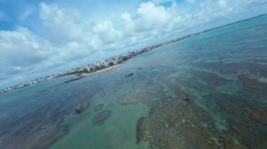 Alagoas Brezilya 'daki Maceio' daki ünlü deniz feneri. Deniz feneri manzarası. Plaj manzarası. Turizm Tarihi Yer. Seyahat belgesi. Tropikal tatiller. Alagoas Brezilya 'daki Maceio' daki Ünlü Deniz Feneri.