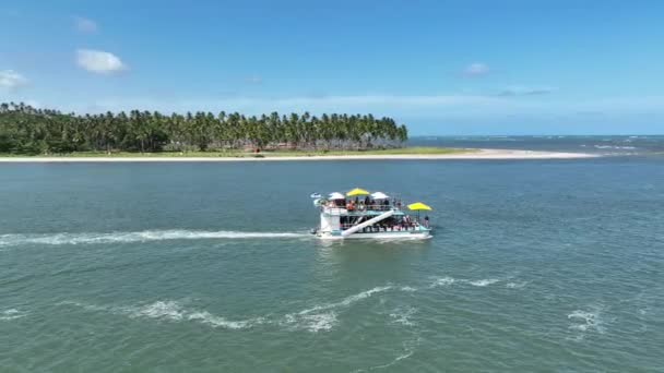Лодка Пляже Карнейрос Пернамбуку Бразилия Экзотическая Вода Пейзаж Природы Парадизьяк — стоковое видео