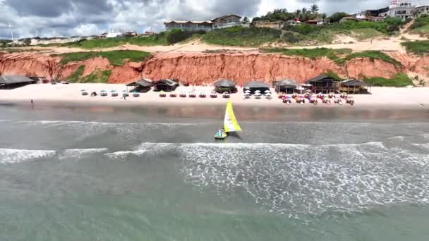 Broken Canoe Beach Bij Aracati Ceara Brazilië Bay Water Coastline — Stockvideo
