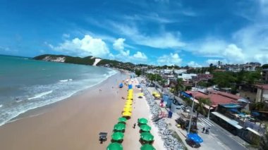 Rio Grande do Norte Brezilya 'daki Natal' da Kel Tepe. Bay Water Sahil Hattı. Sahil Seyahati. Tatil Manzarası. Sahil kıyısı. Rio Grande Do Norte Brezilya 'daki Natal' da Kel Tepe.