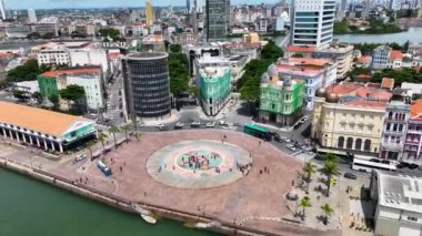 Pernambuco Brezilya 'daki Recife Meydanı' nda. Şehir peyzajı. Şehir merkezi arka planı. Şehir Bölgesi. Metropolis Binaları. Recife Pernambuco Brezilya 'daki Sıfır Noktası.