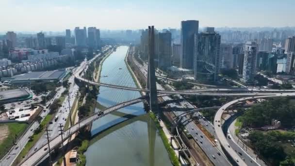 Cable Stayed Bridge Downtown Sao Paulo Brasil Puente Cityscape Carretera — Vídeos de Stock