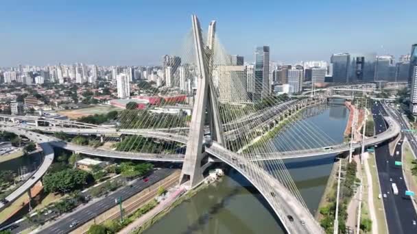 Cable Bridge Downtown São Paulo Brasil Ponte Cityscape Estrada Trânsito — Vídeo de Stock