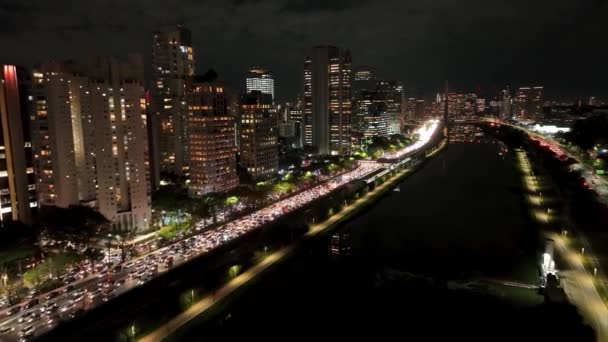 Beleuchtete Gebäude Der Nacht Stadt Sao Paulo Brasilien Stadtlandschaftsbrücke Verkehrsstraße — Stockvideo