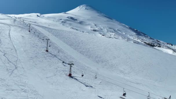 Kabelbaan Bij Osorno Vulcan Petrohue Chili Sneeuwbergen Gletsjerlandschap Petrohue Chili — Stockvideo