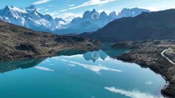 Εθνικό Πάρκο Τόρες Ντελ Πέιν Στο Πουέρτο Νατάλες Της Χιλής — Αρχείο Βίντεο
