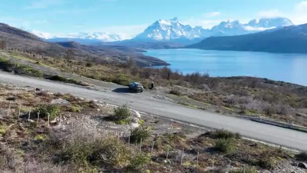 Patagonien Road Torres Del Paine Puerto Natales Chile Snöiga Berg — Stockvideo
