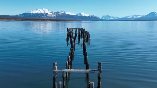 Magallanes Şili Deki Puerto Natales Teki Ünlü Iskele Karlı Dağlar — Stok video