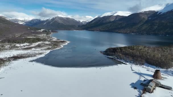 Lago Escondido Ushuaia Fin Del Mundo Argentina Montanhas Nevadas Paisagem — Vídeo de Stock