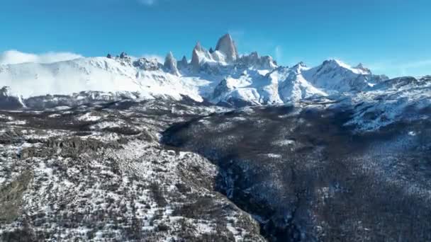 Fitz Roy Valley Chalten Patagonië Argentinië Snowy Landschap Buitenantennezicht Patagonië — Stockvideo