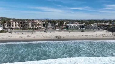 Kaliforniya 'da San Diego' da Pasifik Plajı. Coast City Peyzajı. Sahil Arkaplanı. Pasifik Plajı San Diego 'da Kaliforniya' da.