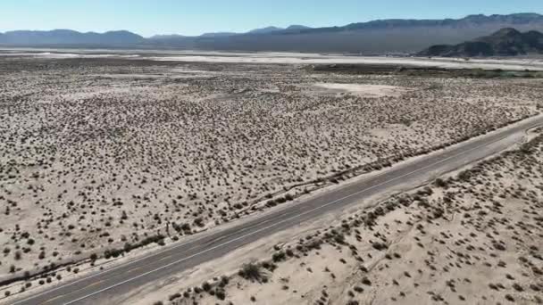 カリフォルニア州サンバーナーディーノにあるモハーベ保護区 ナショナルリザーブ観光旅行 有名なカリフォルニア砂漠 Mojave リザーブ アット サンバーナーディーノ アメリカ合衆国 — ストック動画