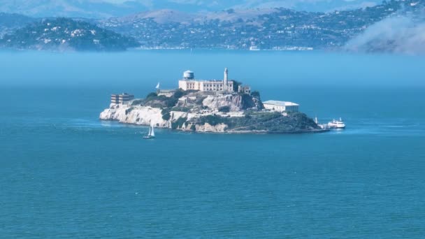 Kaliforniya San Francisco Daki Alcatraz Adası Şehir Merkezindeki Skyline Ulaşım — Stok video