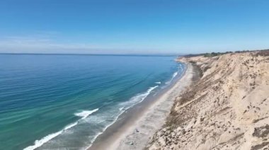 Amerika Birleşik Devletleri 'nin Kaliforniya eyaletindeki San Diego' daki Blacks Plajı. Paradisiac Sahili. Deniz Burnu Simgesi. Kaliforniya 'da San Diego' da Siyahların Plajı.
