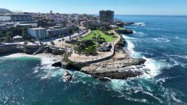 San Diego, Kaliforniya 'daki La Jolla Koyu. Coast City Peyzajı. Seascape Sahili. San Diego 'daki La Jolla Koyu, Kaliforniya Birleşik Devletleri.
