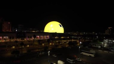 Nevada 'da Las Vegas' ta Sphere. Meşhur Gece Manzarası. Eğlence Mekanı. Nevada 'da Las Vegas' ta Küre.