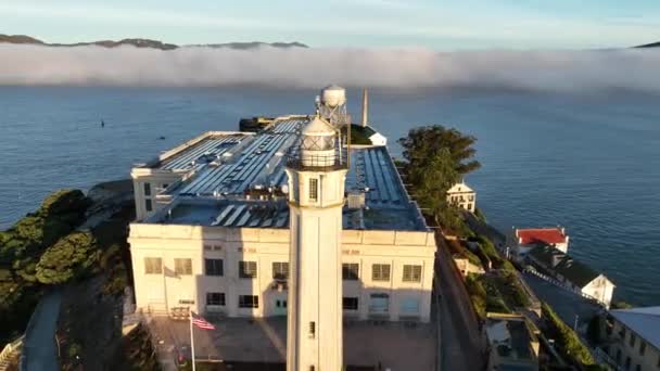 Alcatraz Island アット サンフランシスコ アメリカ合衆国 高層ビル建築について 観光旅行について Alcatraz Island アット — ストック動画