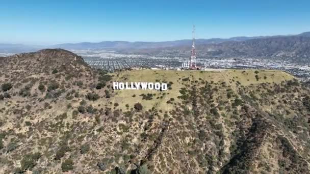 好莱坞在美国加州洛杉矶的签名 好莱坞地区的风景 高山天际线好莱坞在美国加州洛杉矶的签约仪式 — 图库视频影像