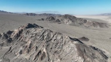 Mojave Reserve, San Bernardino, Kaliforniya 'da. Ulusal Rezerv Turizm Seyahati. Meşhur Kaliforniya Çölü. Mojave rezervi, San Bernardino, Kaliforniya Birleşik Devletleri.