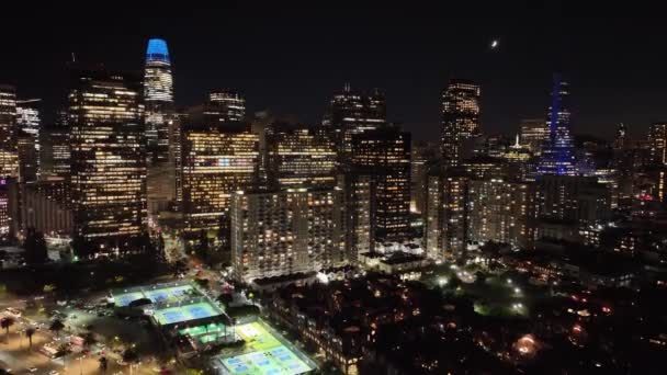 Noche Iluminada San Francisco California Estados Unidos Highrise Building Architecture — Vídeo de stock