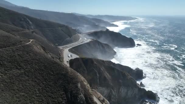 Coastal Road Highway Στην Καλιφόρνια Των Ηνωμένων Πολιτειών Ιστορικό Οδικό — Αρχείο Βίντεο