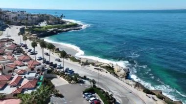 Kaliforniya 'da San Diego' da La Jolla Plajı. Paradisiac Sahili. Deniz Burnu Simgesi. San Diego 'da La Jolla Plajı. Kaliforniya' da..