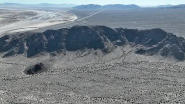 Mojave Reserve, San Bernardino, Kaliforniya 'da. Ulusal Rezerv Turizm Seyahati. Meşhur Kaliforniya Çölü. Mojave rezervi, San Bernardino, Kaliforniya Birleşik Devletleri.