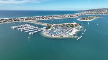 Kaliforniya, San Diego Mission Bay 'de. Cennet Sahili Manzarası. Deniz Burnu Limanı. Mission Körfezi San Diego, Kaliforniya Birleşik Devletleri.