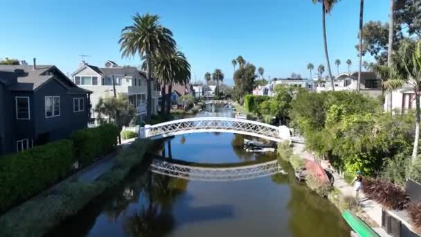 Венеціанський Канал Лос Анджелесі Каліфорнії Сша Пейзаж Берегового Міста Морський — стокове відео