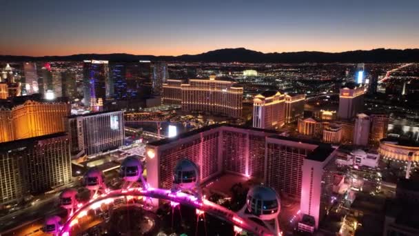Riesenrad Las Vegas Nevada Vereinigte Staaten Berühmte Nachtlandschaft Unterhaltungslandschaft Riesenrad — Stockvideo