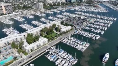Marina Del Rey, Venedik, Los Angeles, ABD 'de. Coast City Peyzajı. Seascape Sahili. Marina Del Rey Venedik 'te, Los Angeles' ta..