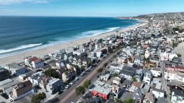 Kaliforniya, San Diego 'daki Mission Plajı. Cennet Sahili Manzarası. Deniz Burnu Limanı. San Diego Mission Plajı, Kaliforniya Birleşik Devletleri.