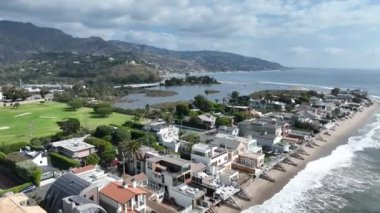 California, Los Angeles 'ta Malibu' da. Coast City Peyzajı. Sahil Arkaplanı. Malibu Los Angeles 'ta, Kaliforniya' da..