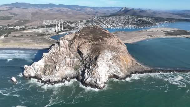 Rock Mountain Vid Morro Bay Kalifornien Usa Natur Resor Bakgrund — Stockvideo