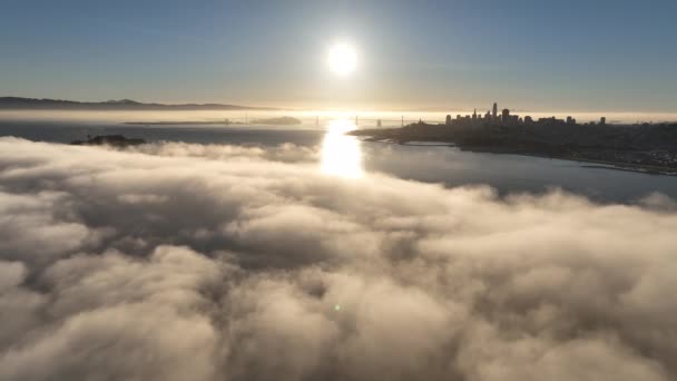 Napkelte Víz Felett San Franciscóban Kaliforniában Megalopolis Belvárosi Városkép Üzleti — Stock videók