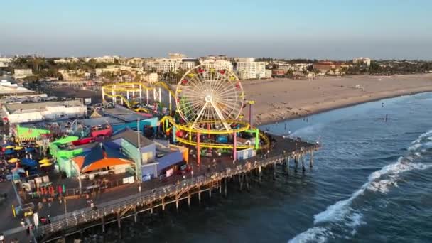 Santa Monica Pier Los Angeles Californië Verenigde Staten Pretpark Harbor — Stockvideo
