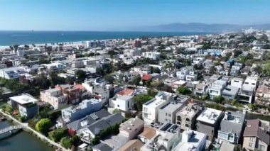 Kaliforniya, Los Angeles Venedik Plajı. Paradisiac Sahili. Deniz Burnu Simgesi. Kaliforniya 'da Los Angeles Venedik Plajı.