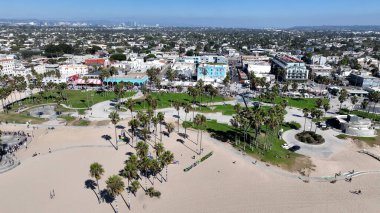 Kaliforniya, Los Angeles Venedik Plajı. Paradisiac Sahili. Deniz Burnu Simgesi. Kaliforniya 'da Los Angeles Venedik Plajı.