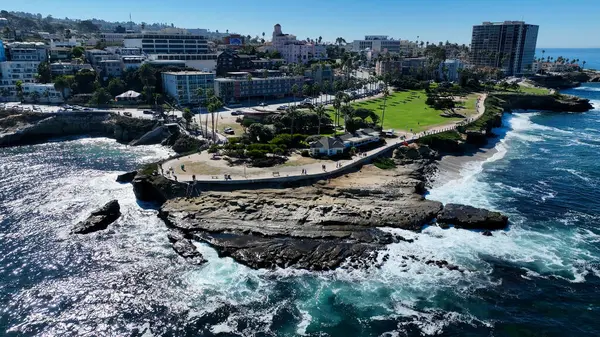 San Diego, Kaliforniya 'daki La Jolla Koyu. Paradisiac Sahili. Deniz Burnu Simgesi. San Diego 'daki La Jolla Koyu, Kaliforniya Birleşik Devletleri.