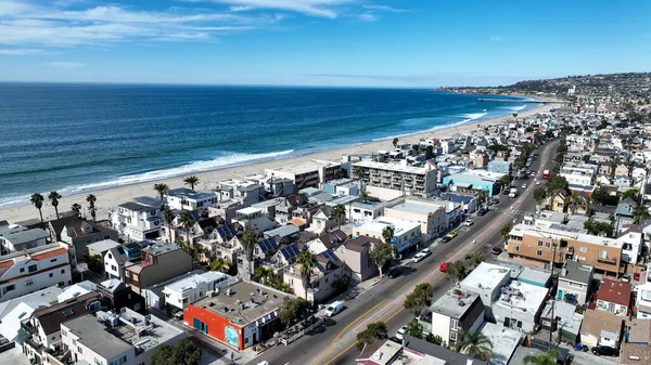 Kaliforniya 'da San Diego' da Pasifik Plajı. Paradisiac Sahili. Deniz Burnu Simgesi. Pasifik Plajı San Diego 'da Kaliforniya' da.