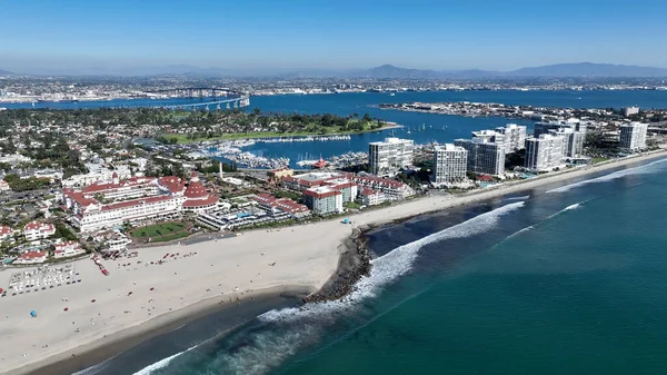 Kaliforniya, San Diego 'da Conorado Plajı. Paradisiac Sahili. Deniz Burnu Simgesi. San Diego 'daki Conorado Sahili, Kaliforniya Birleşik Devletleri..